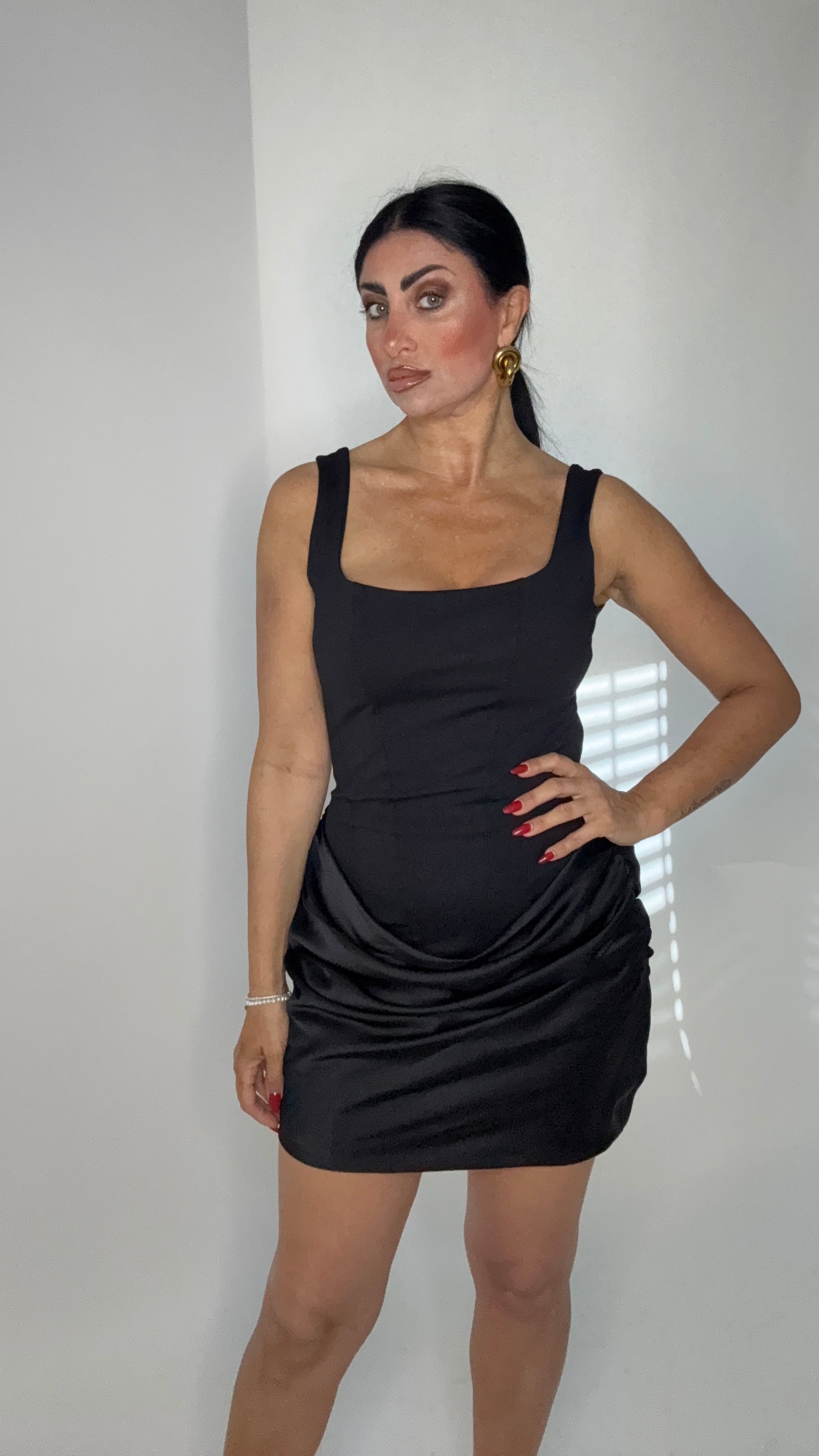 VESTITO.  NOX (47115)