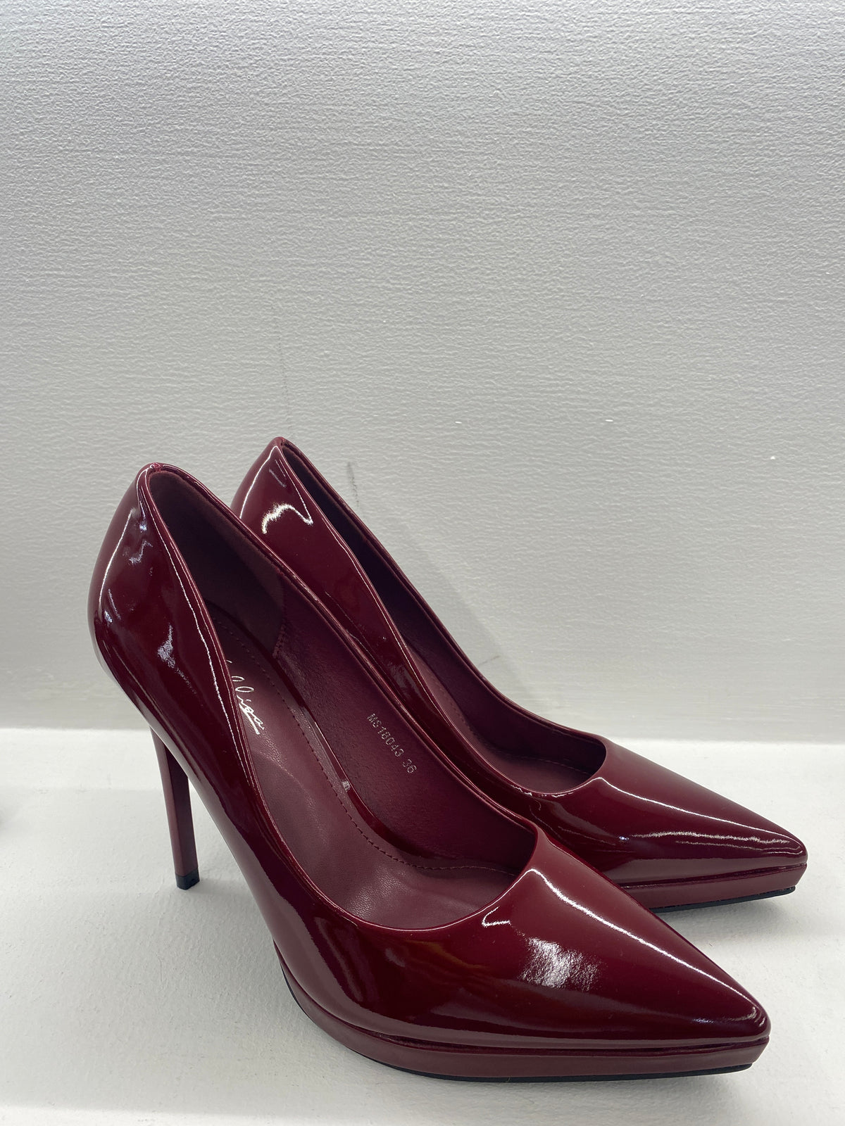 DECOLLETÈ SCARLET (Ms18043)