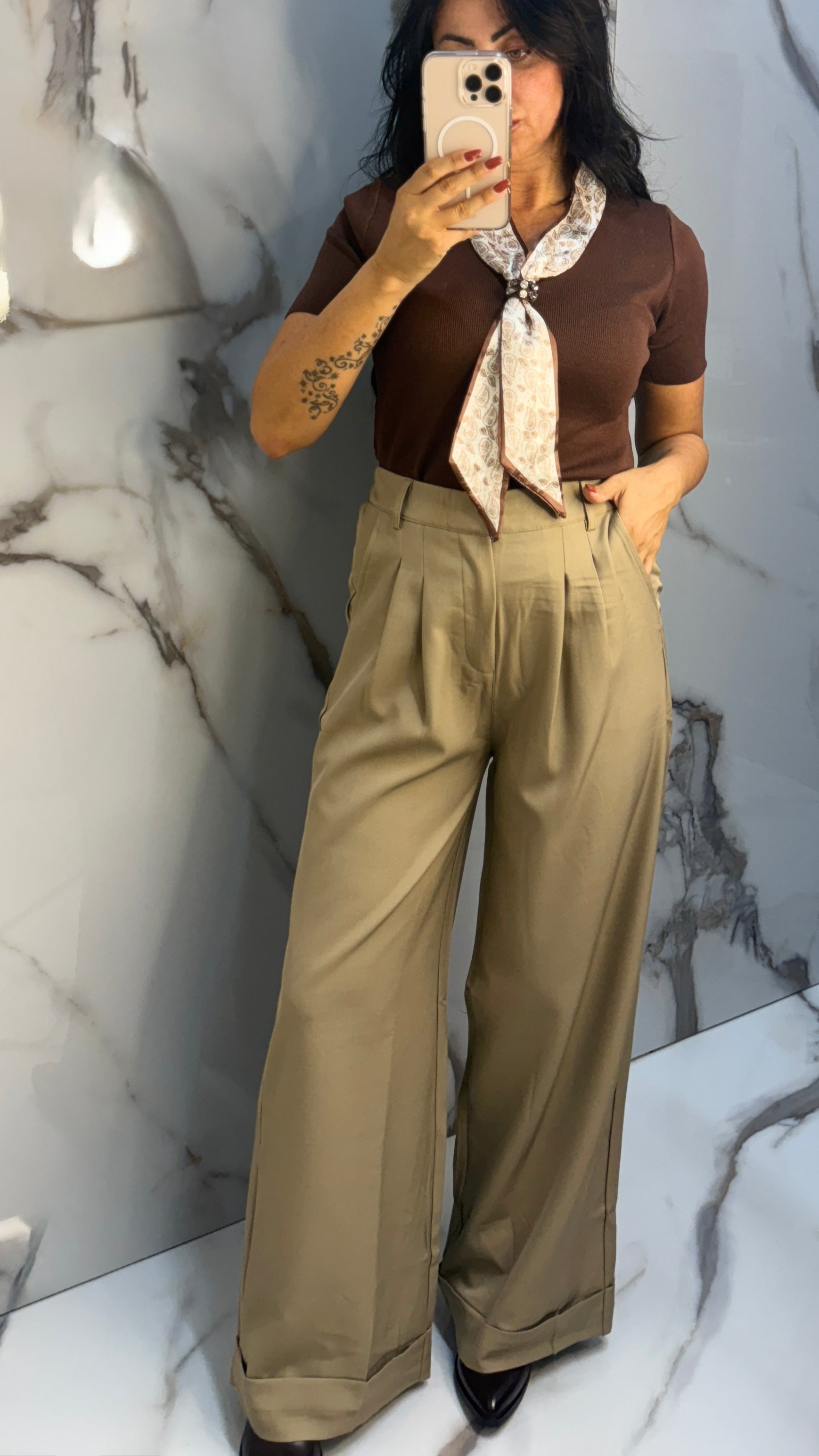 MAGLIA LEAF(NF20691)